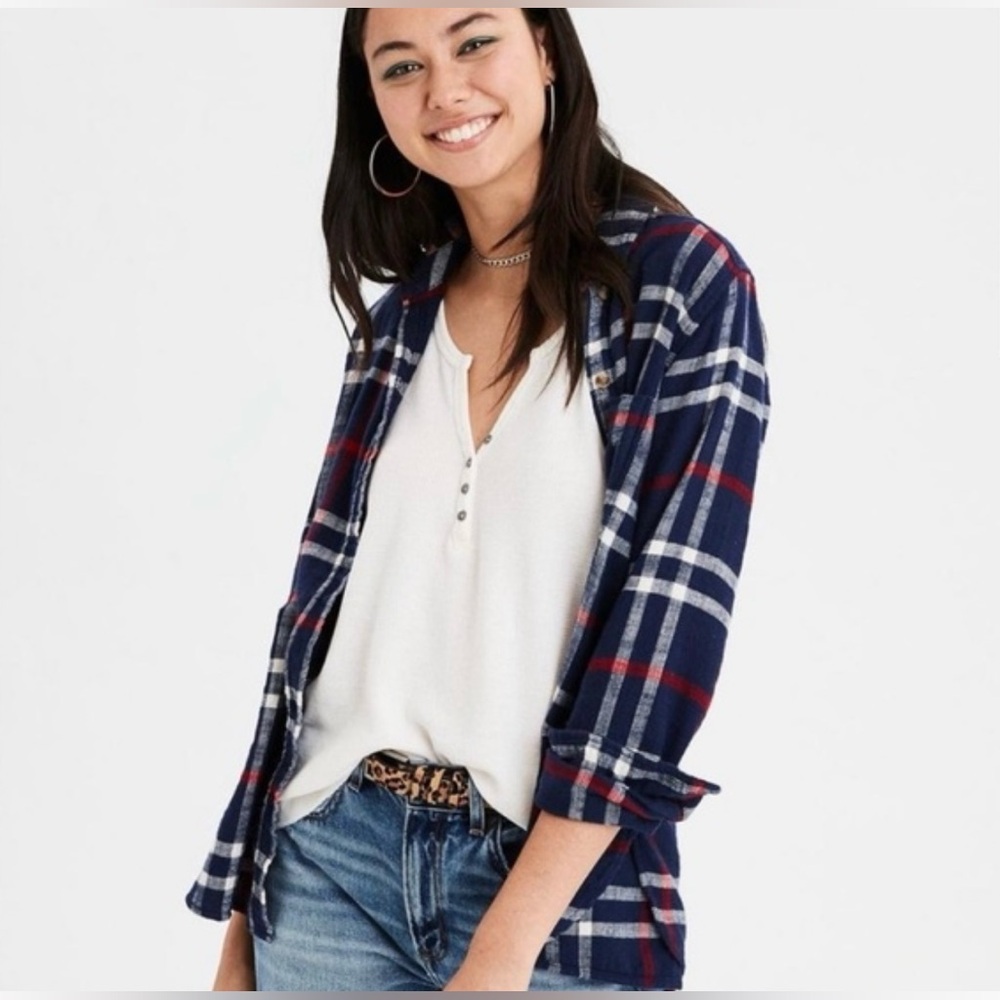 American Eagle Boyfriend Fit Blue Plaid Button-Up Shirt